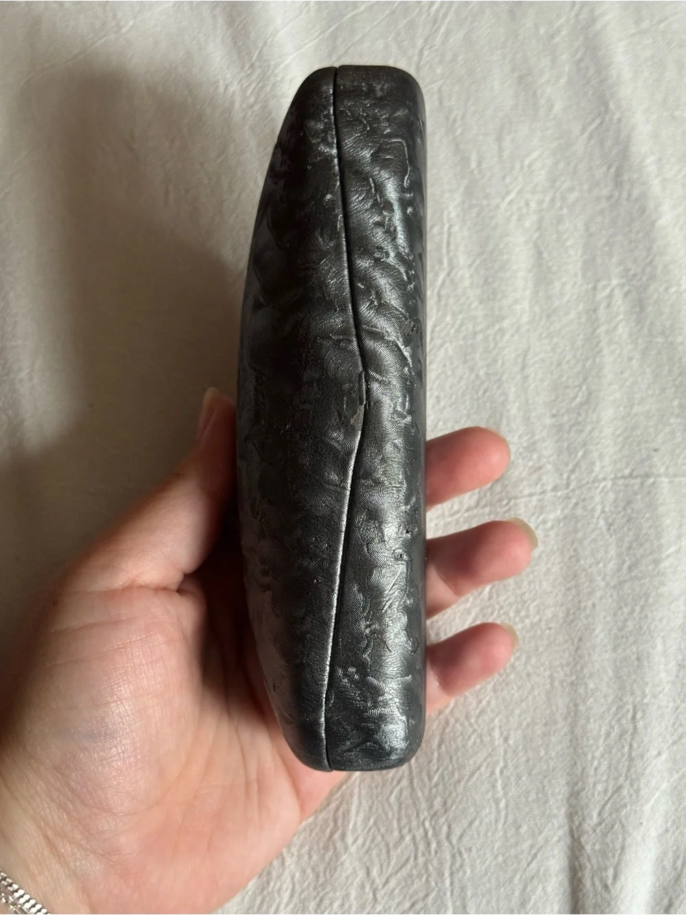 Diva Black Textured Sunglasses Case